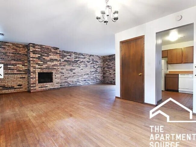 Photo - 1255 W Belden Ave Unit 1