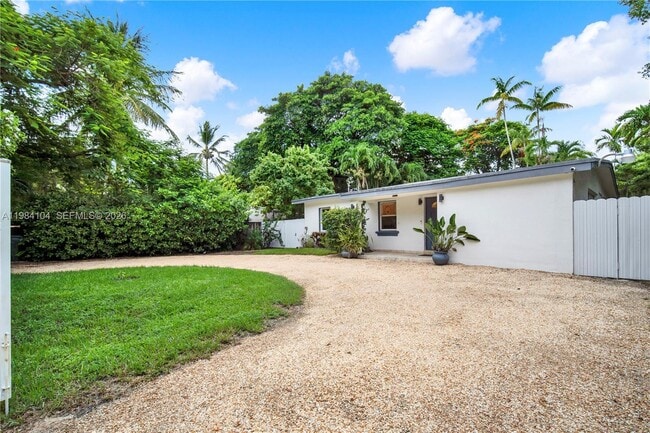 Photo - 6400 SW 62nd Ct