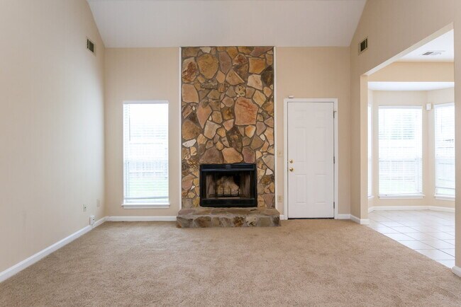 Photo - 495 Anna Ave