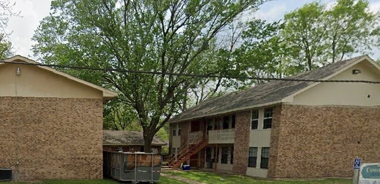 Photo - 812 E Palestine St