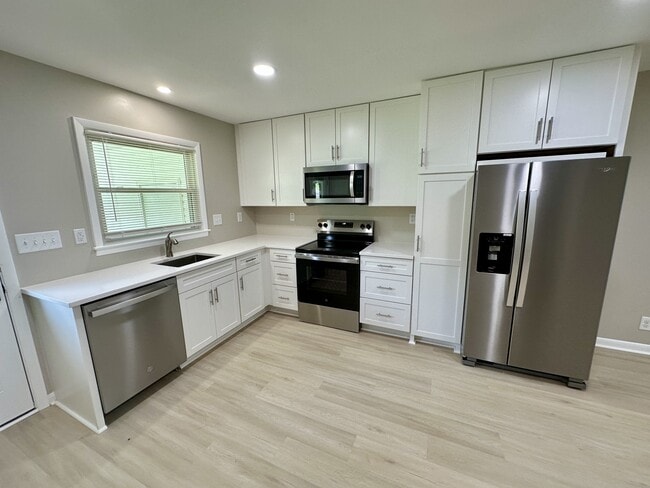 Building Photo - 1104 Toddington Dr Rental
