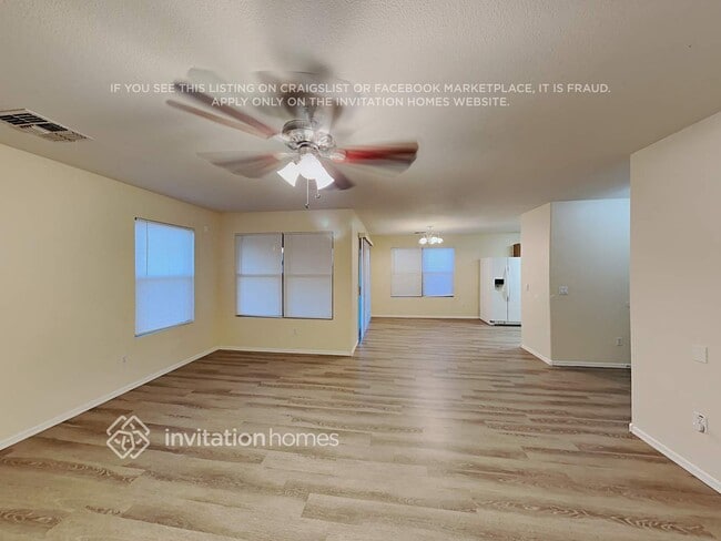 Photo - 2415 E Palm Beach Dr