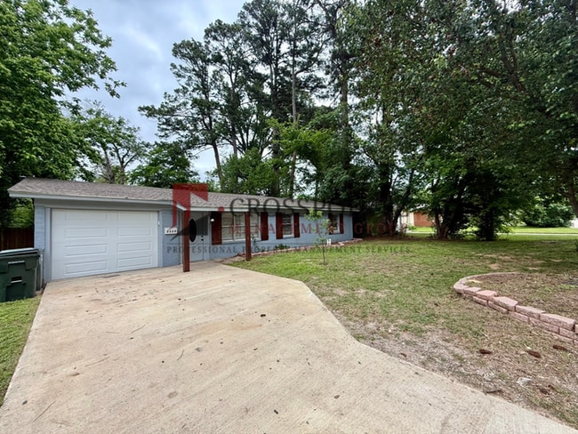 Photo - Newly Renovated 3 Bedroom 1.5 Bathroom Home!