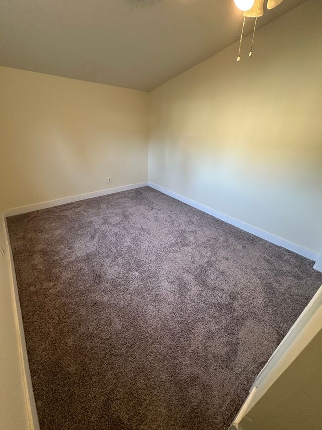 Photo - 3 Bed Room 1.5 Bath