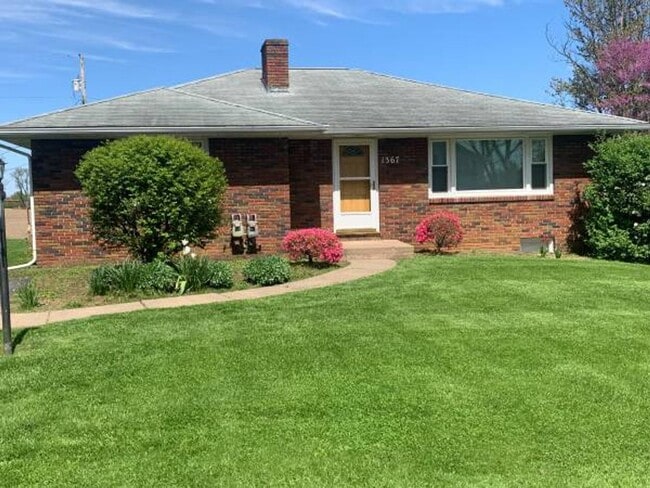 Building Photo - Curtin Street Unit 1367 Curtin