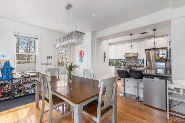 Photo - 236 Montgomery St