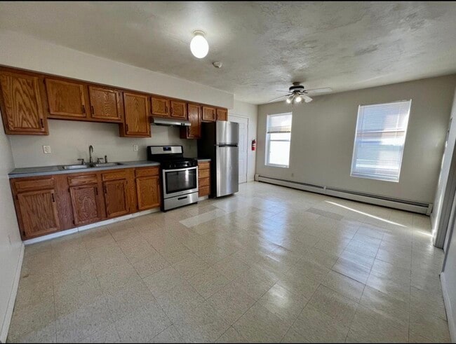 Photo - 1 Winter St Unit 2