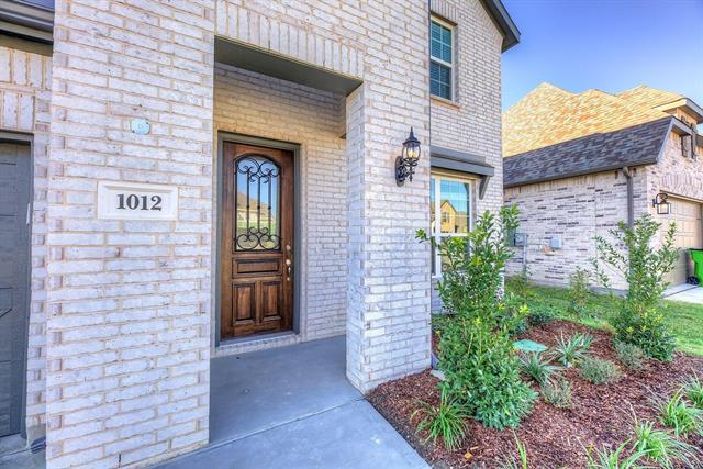 1012 Rosebay Dr