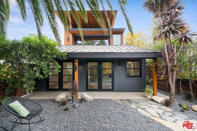 Photo - 4027 Moore St