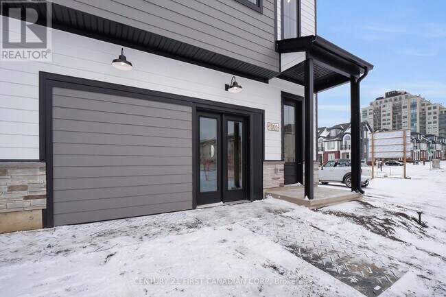 Photo - 310 Callaway Rd