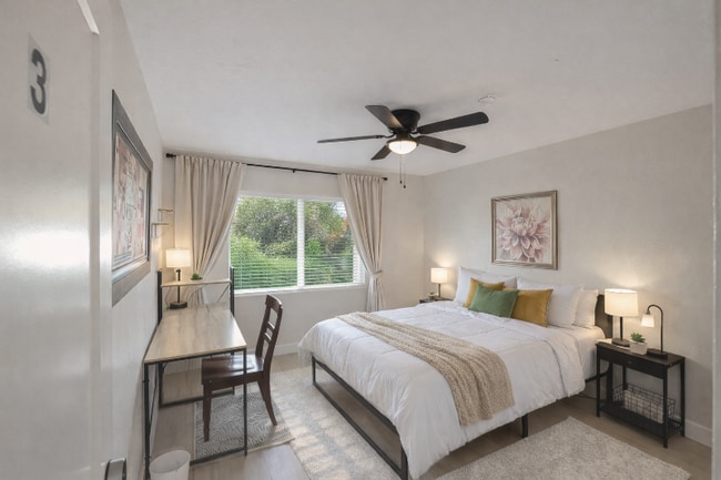 Photo - 5827 W Vista Ave