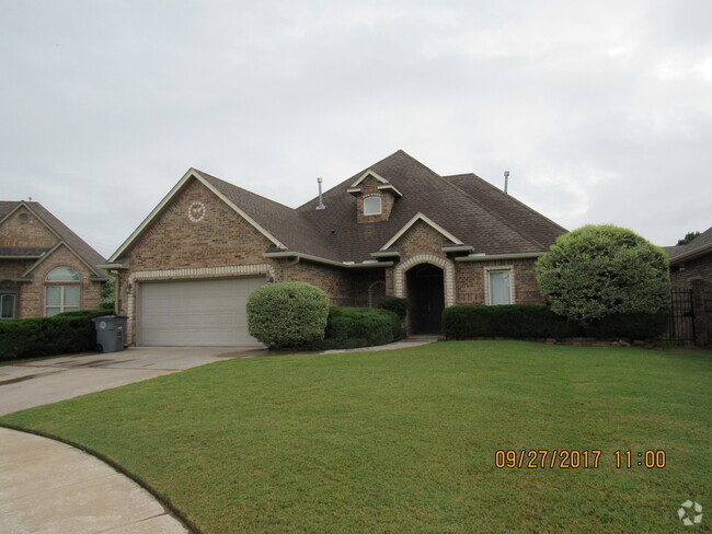 Building Photo - TWO STORY HOME LOCATED IN THE SILVER CREEK...