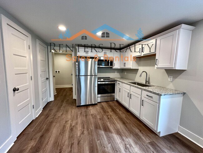 Photo - Studio Duplex with Yard