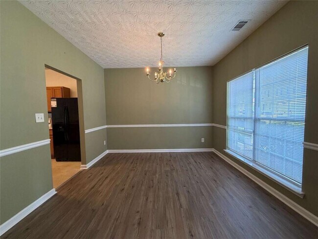 Photo - 644 Kenridge Dr