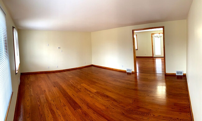 Sala de estar - 116 N Union Rd Unidad Upper