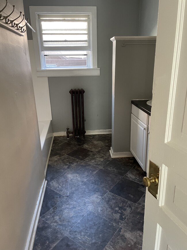 308 N Carroll St Unit 2