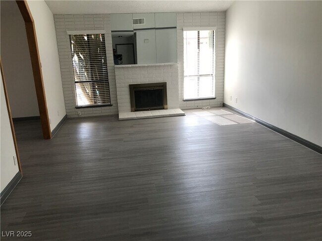 Photo - 6271 Cedarwood Ave