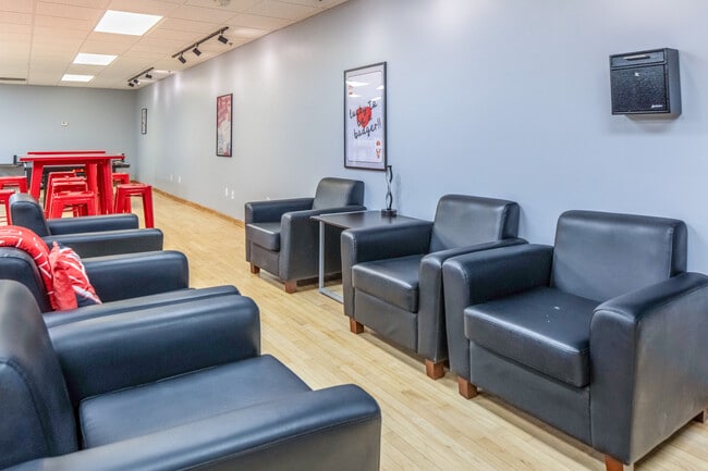 Amenity Suite - Collegiate Campus Student Apartments