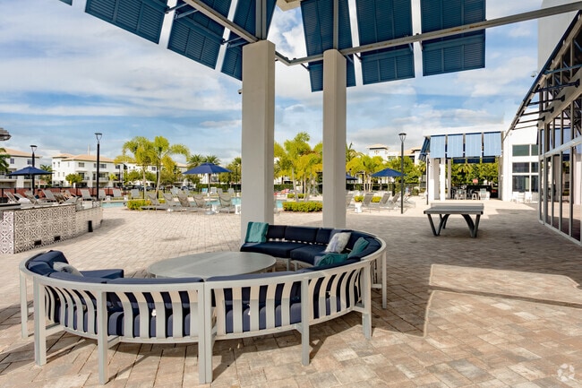 Outdoor Lounge
