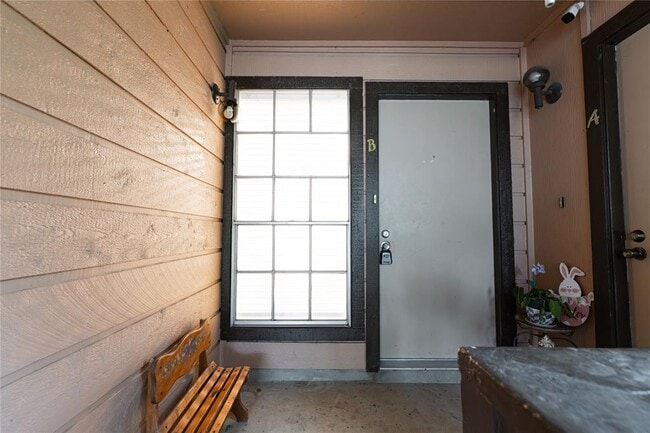 Photo - 100 Nicole Cove