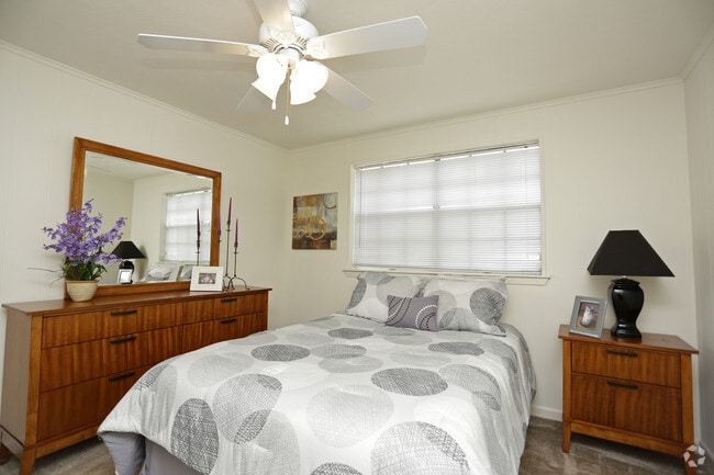 Photo - Courtland Park