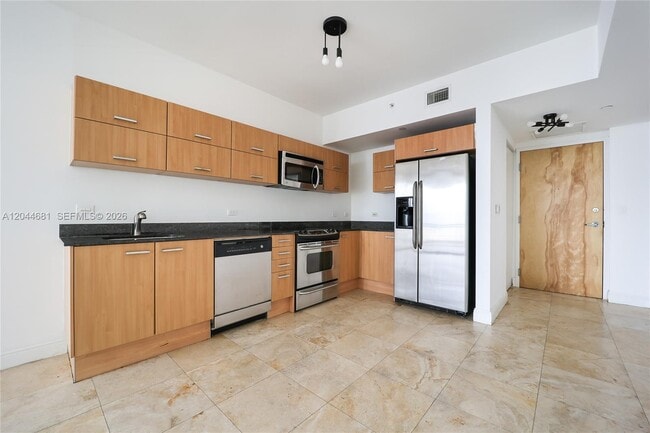 Photo - 350 S Miami Ave Unidad 2411