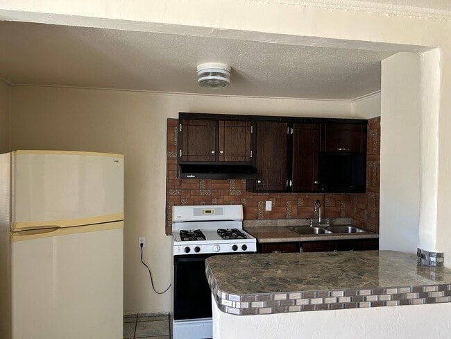 Photo - 524 N Mesquite St Unit 2