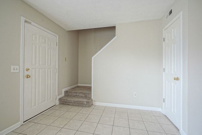Photo - 14931 Silver Thorne Way