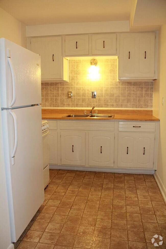 Building Photo - Farmdale Road Unit 4 Rental