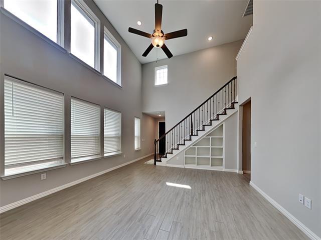 Photo - 251 Novacek St