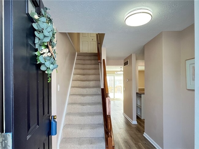 Photo - 35 Camberley Pl