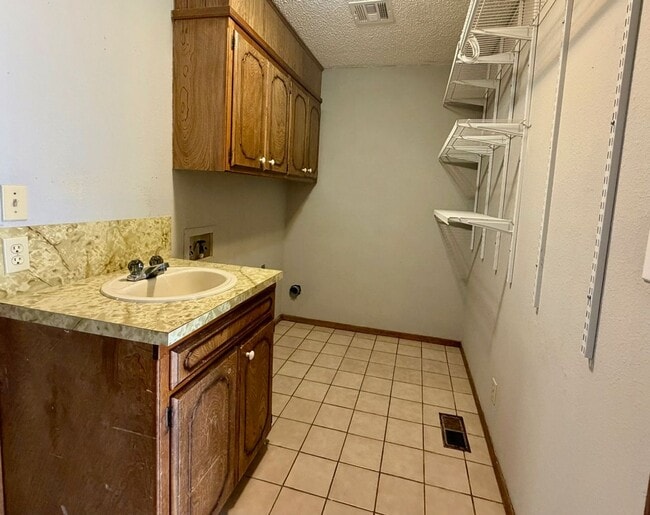 Photo - 15604 Gaddy Rd