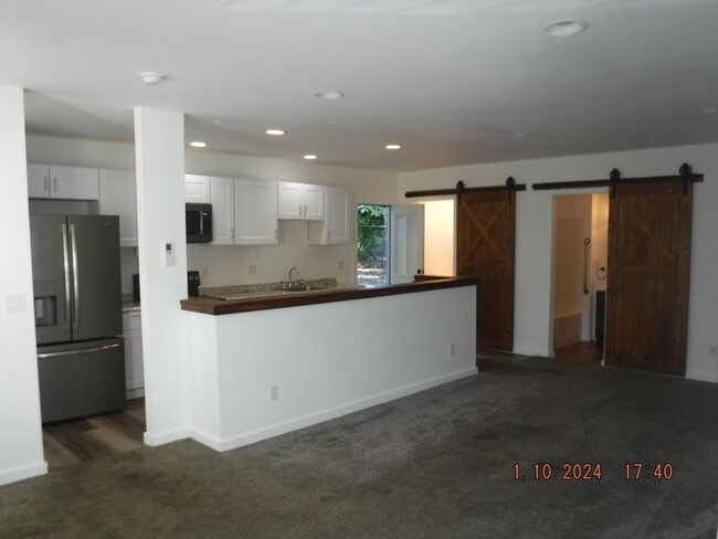 Photo - Great studio in Phoenix OR