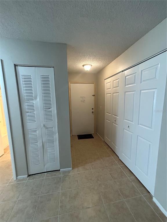 Photo - 636 Kenwick Cir Unit 105