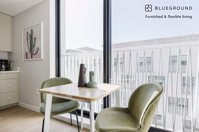 Photo - 200 Mesnager St Unidad FL7-ID1235