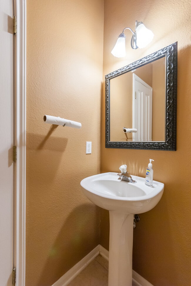 Photo - Spacious 4 Bedroom, 2.5 Bath House On the 4th Hole at Teravista Golf Course