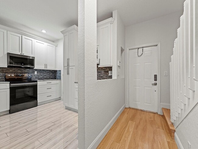 Photo - 9032 NW 54th St