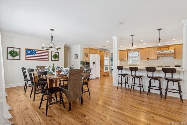 Photo - 144 Manor Ln