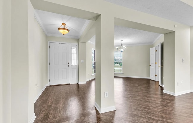 Photo - 725 Stableway Rd