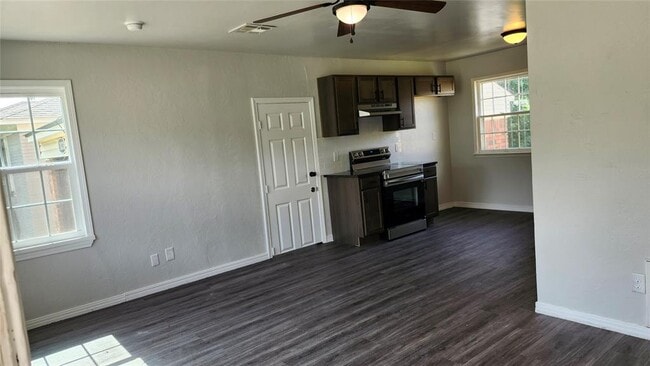 Photo - 1833 Westchester Dr