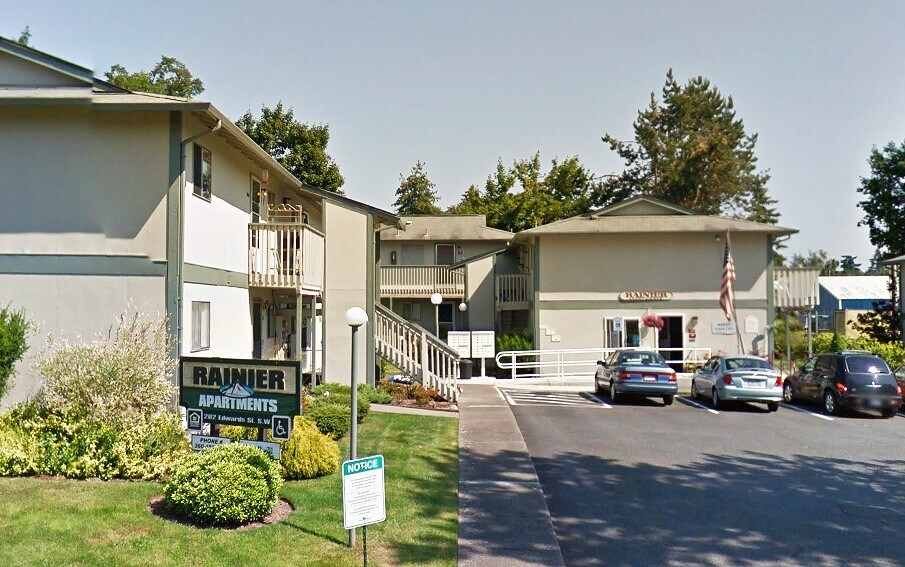 Photo - 202 Edwards St NW