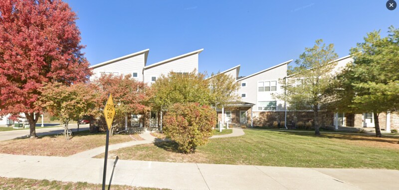 Photo - 301 SE 11th St