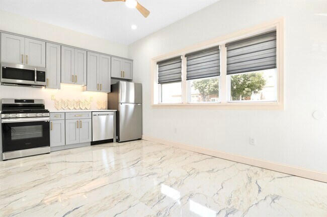 Photo - 498 Avenue A Unit 1F