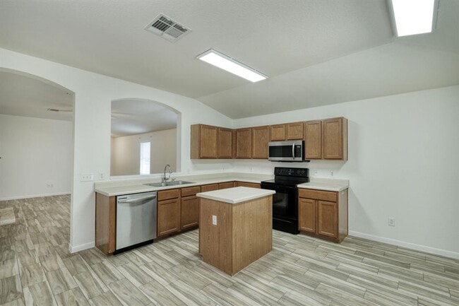 Photo - 1204 Kenneys Way