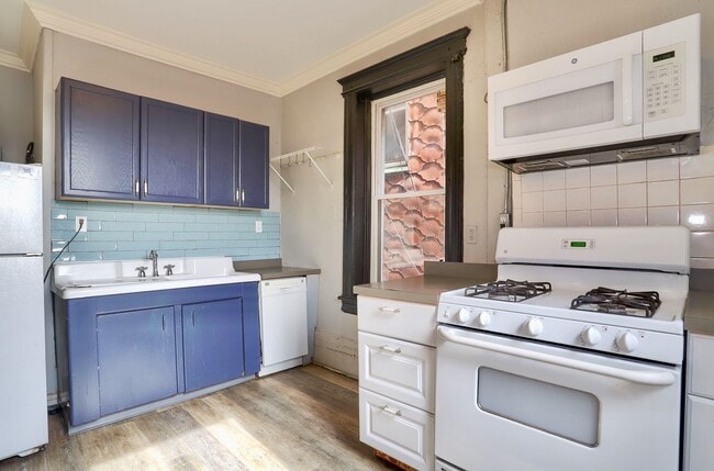 Photo - 388 Baldwin Ave Unidad 2