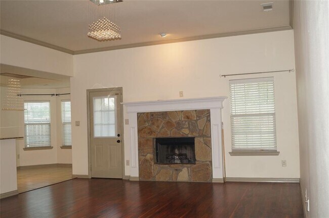 Photo - 504 Autumn Trail