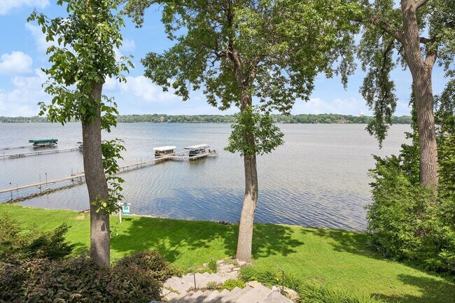Photo - Lake Home For Rent