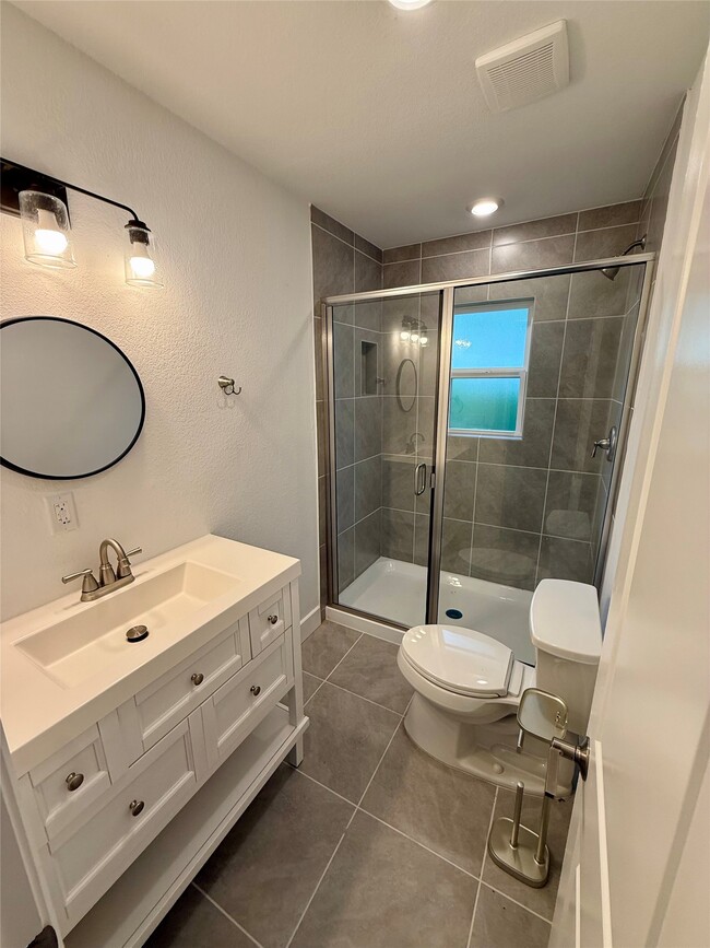 Photo - 520 McGuire Ln