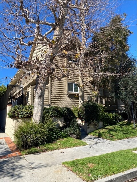 Photo - 3127 Bagley Ave Apartment Unit 204