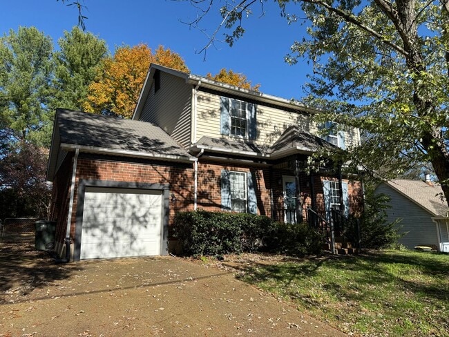 Building Photo - Beautiful Brick Home in Antioch - Fenced in Yard